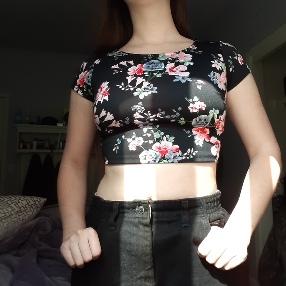 Express black floral crop top - Picture 1 of 5